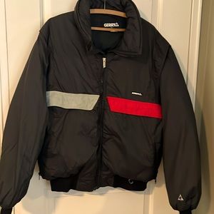 Men’s puffer jacket.